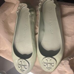 Tory Burch Minnie Ballet Flats With Leather Logo Size 6